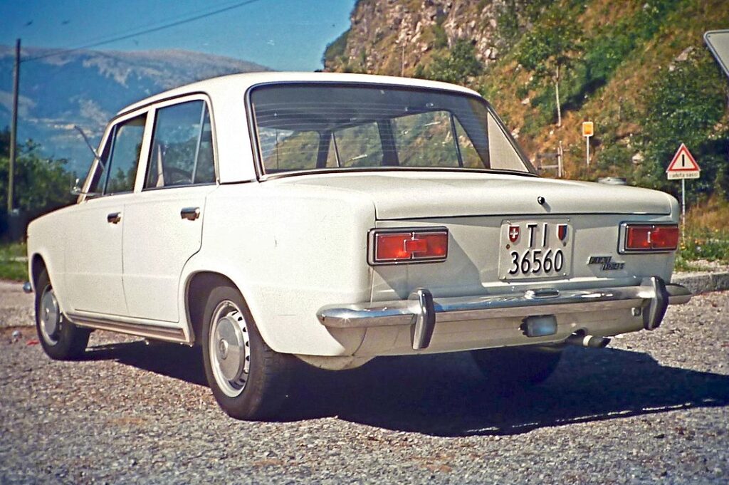 Fiat 124 Special / pizzodisevo - Wikipedia.org