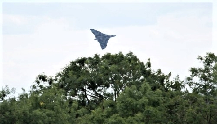 Image of a Vulcan Bomber in flight