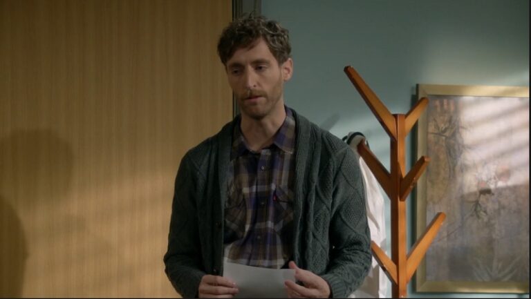 Thomas Middleditch as Drew Dubar on B Positive