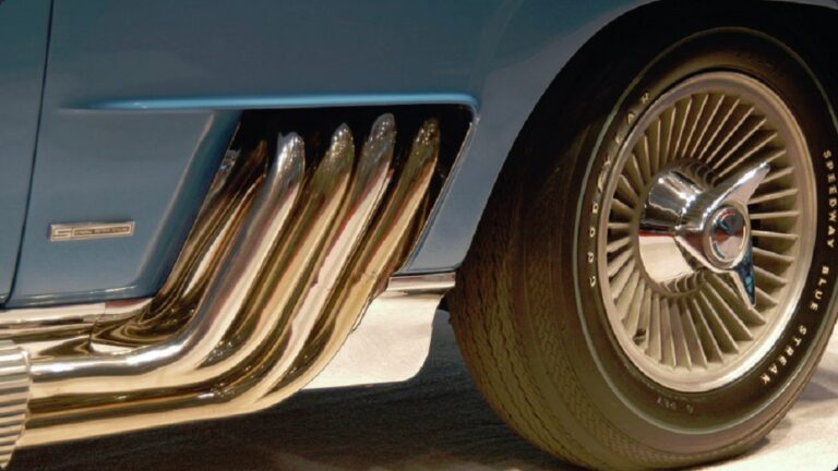 Image of Corvette side pipes